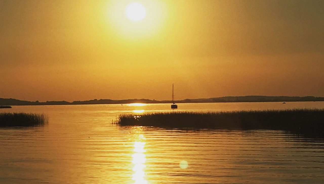 Sonnenuntergang am Wasser, © Lisa Friedrich Sonnenuntergang am Wasser, © Lisa Friedrich