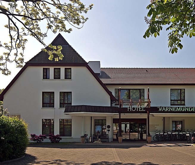 Das Hotel Warnemünder Hof in Rostock-Warnemünde // © Hotel Warnemünder Hof GmbH & Co. KG Das Hotel Warnemünder Hof in Rostock-Warnemünde // © Hotel Warnemünder Hof GmbH & Co. KG