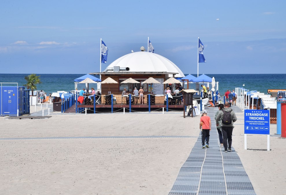 Barrierefrei an den Strand von Warnem&uuml;nde, &copy; TZRW
