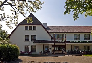 Das Hotel Warnemünder Hof in Rostock-Warnemünde // © Hotel Warnemünder Hof GmbH & Co. KG Das Hotel Warnemünder Hof in Rostock-Warnemünde // © Hotel Warnemünder Hof GmbH & Co. KG