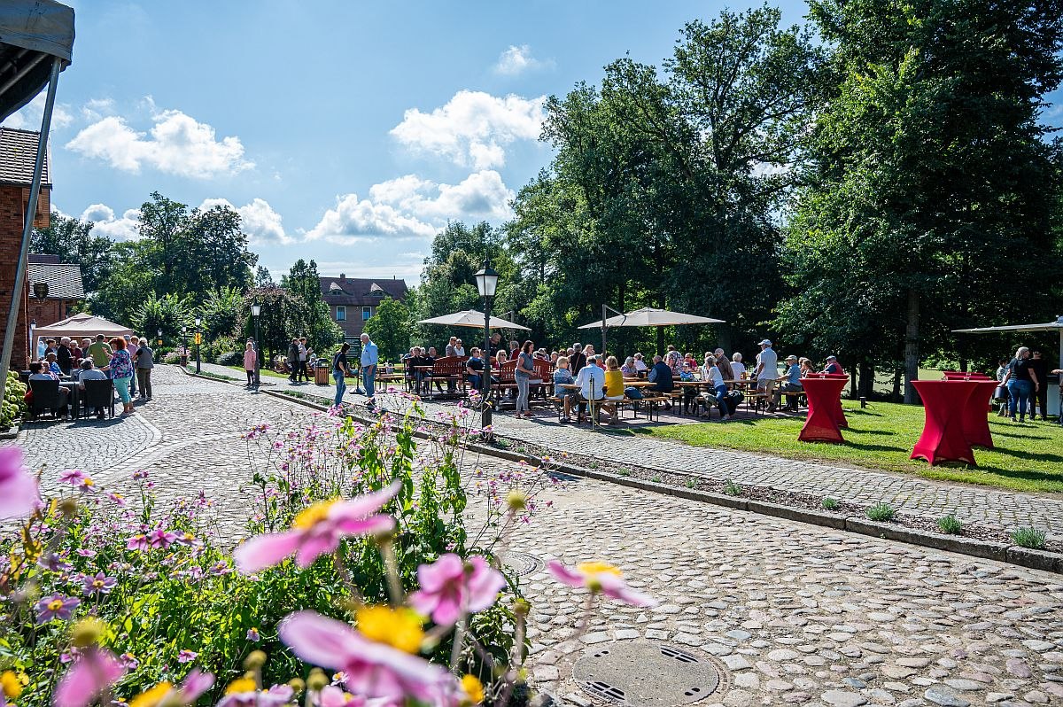 Distilleerdersfeest Gut Schwechow // &copy; Schwechower Obstbrennerei GmbH