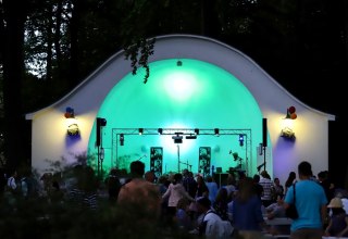 © IMG_4990.jpg © IMG_4990.jpg