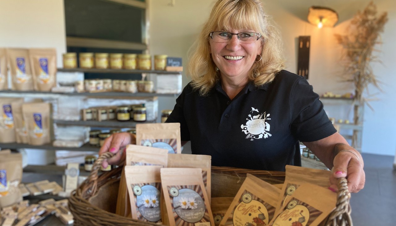 Unsere Ladenfee Manuela, © seenreich Unsere Ladenfee Manuela, © seenreich