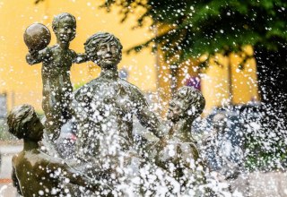 Wasserspiele // &copy; &copy; J&ouml;rg Schmidt - ARS Foto + Consulting GmbH