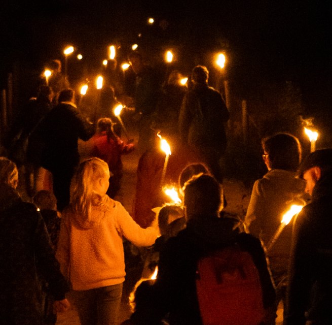 Entdecken Sie den Zauber der Ostsee im Fackelschein!, © Tourismus- und Kur GmbH Graal-Müritz Entdecken Sie den Zauber der Ostsee im Fackelschein!, © Tourismus- und Kur GmbH Graal-Müritz