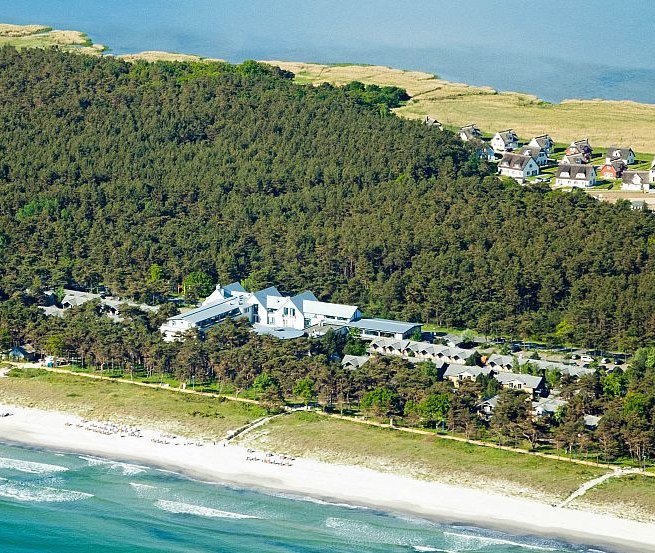 Aquamaris Strandresidenz Rügen Luftbildaufnahme // © Aquamaris/K. Grabowski Aquamaris Strandresidenz Rügen Luftbildaufnahme // © Aquamaris/K. Grabowski