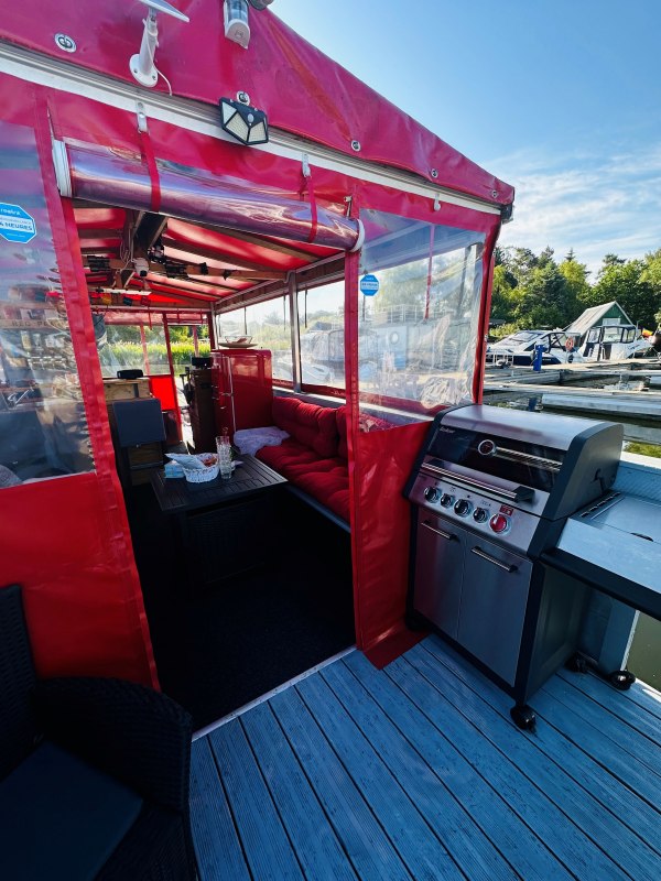 &copy; Norman Tramnitz