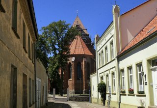 Blick von der Papenstraße auf St. Thomas // © Sabrina Wittkopf-Schade Blick von der Papenstraße auf St. Thomas // © Sabrina Wittkopf-Schade