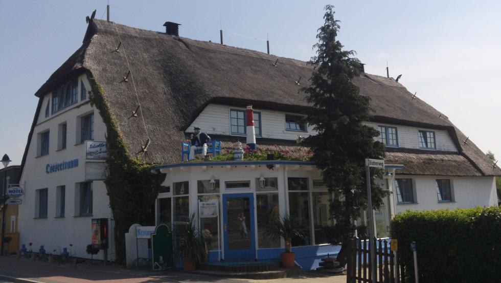 Au&szlig;enansicht, &copy; Landhotel Ostseetraum