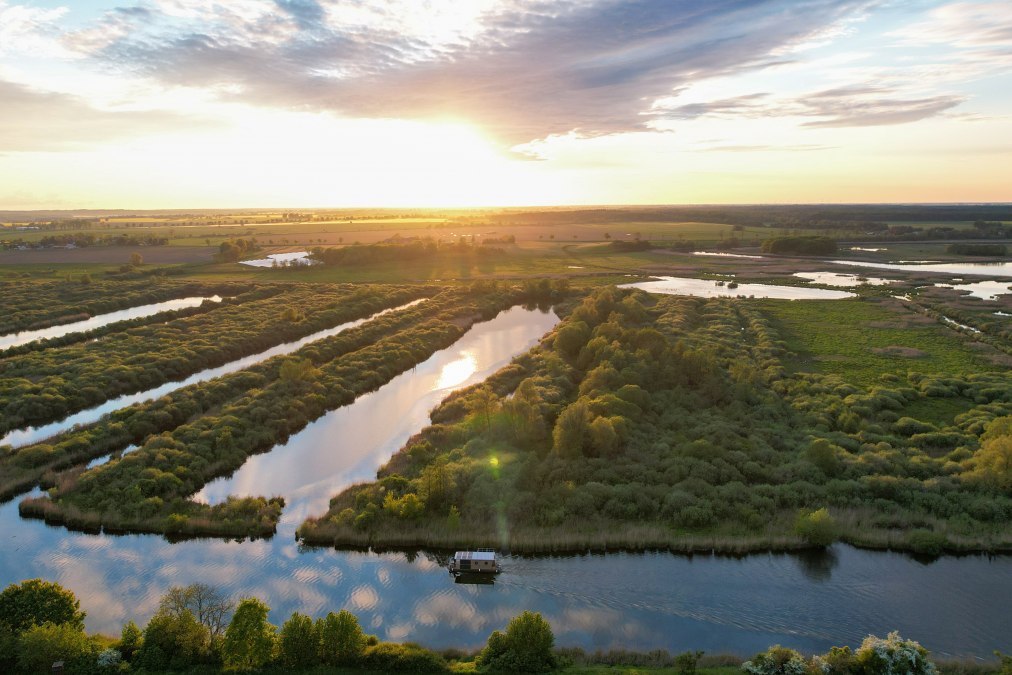 Hausbooturlaub auf der Peene, © Flussentdecker Hausbooturlaub auf der Peene, © Flussentdecker