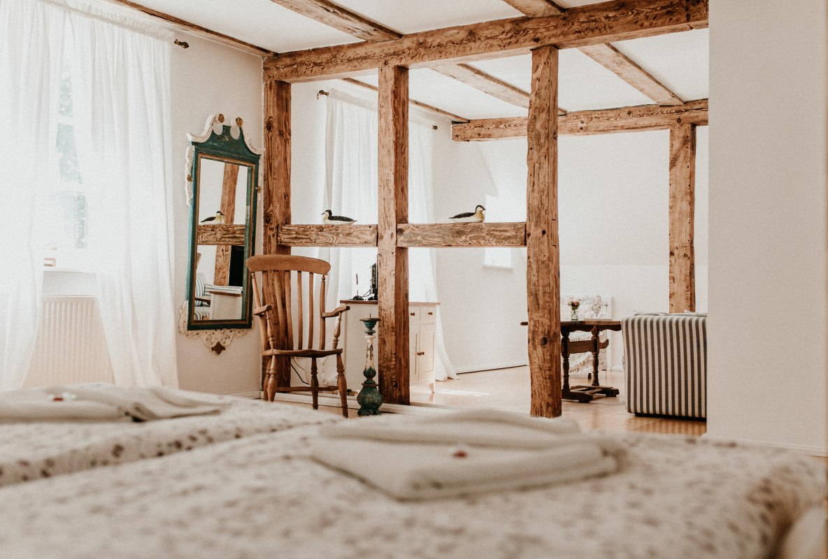 Gemütliche im Landhausstil eingerichtete Ferienwohnungen im Gutshaus Krimvitz // © Gutshaus Krimvitz Gemütliche im Landhausstil eingerichtete Ferienwohnungen im Gutshaus Krimvitz // © Gutshaus Krimvitz
