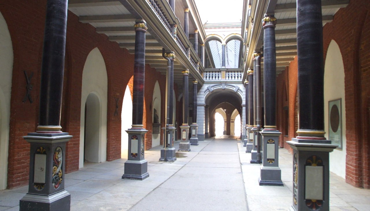 Rathaus Durchgang, © TZ - HST Rathaus Durchgang, © TZ - HST