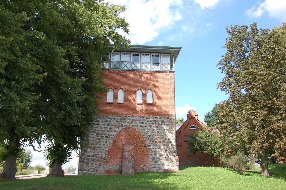 Der Amtsbergturm ist einziger erhaltener Teil des 1848 errichteten Amtsgebäudes. // © Gabriele Skorupski Der Amtsbergturm ist einziger erhaltener Teil des 1848 errichteten Amtsgebäudes. // © Gabriele Skorupski