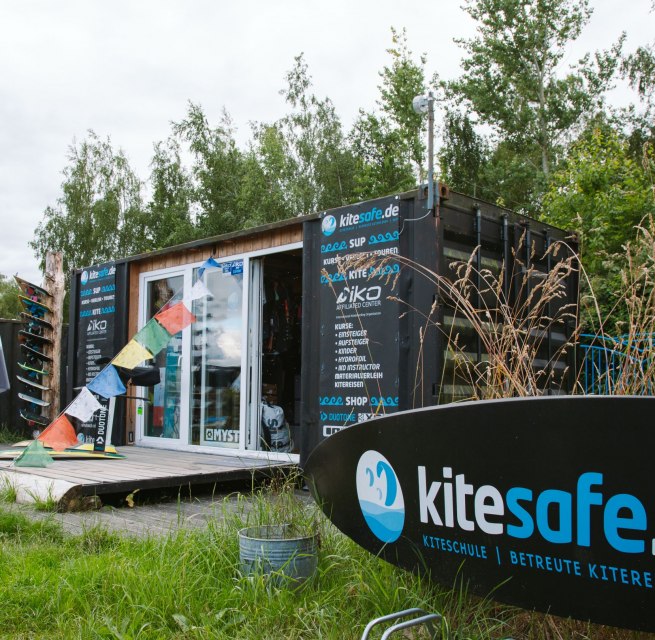 kitesafe.de Schule & Shop, © Pohlmann Media kitesafe.de Schule & Shop, © Pohlmann Media