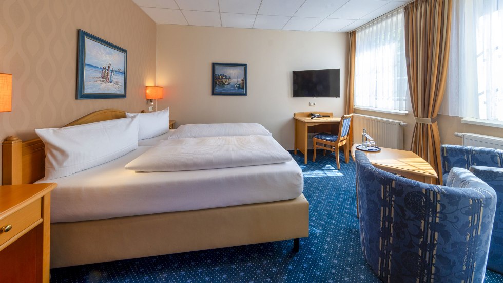 Zimmer im D&uuml;nenhotel am Meer // &copy; Christian Bernhardt, cck print media