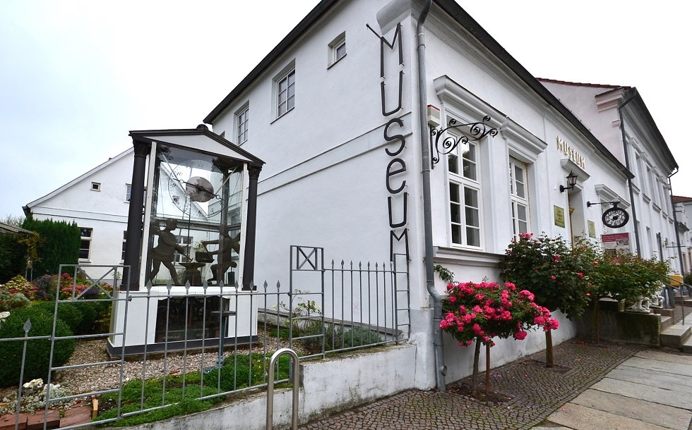 Historisches Uhren- und Musikgerätemuseum in Putbus // © Tourismuszentrale Rügen Historisches Uhren- und Musikgerätemuseum in Putbus // © Tourismuszentrale Rügen