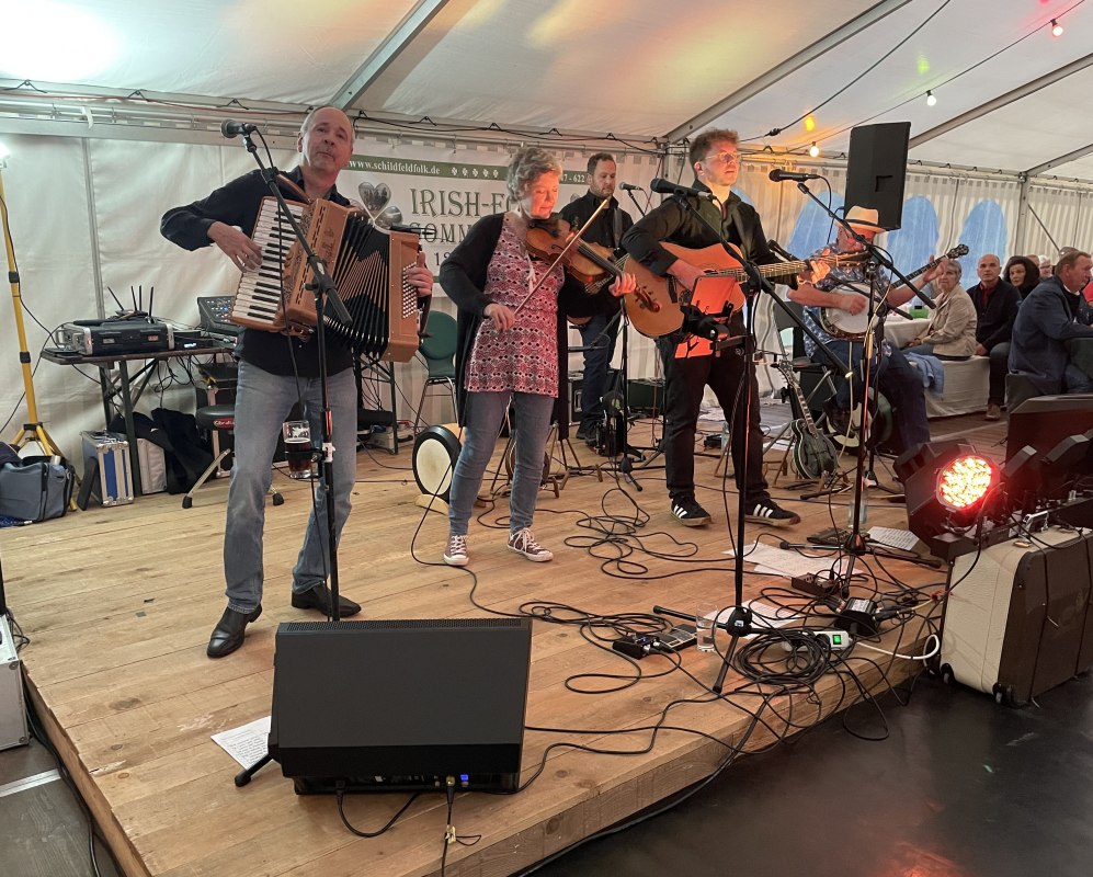 Breed aanbod op het Irish Folk Summer Festival // &copy; J&ouml;rg St&uuml;be