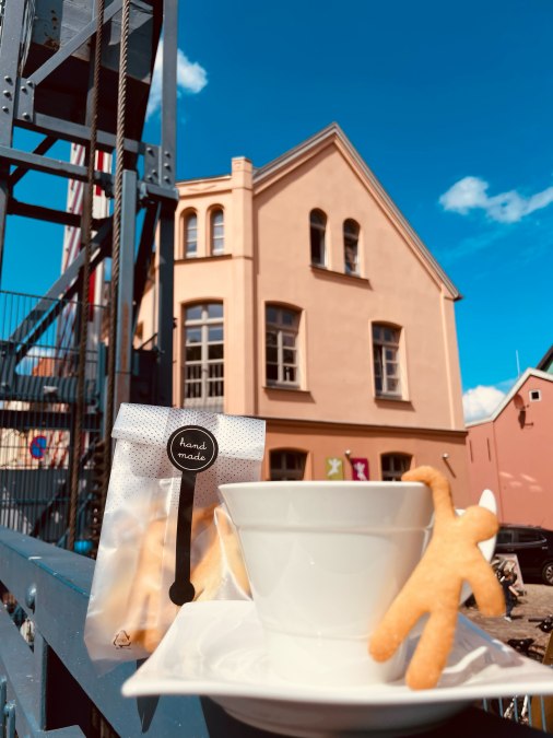 Selbstgemachtes Geb&auml;ck passend zum Kaffee, &copy; Nadine Rupp