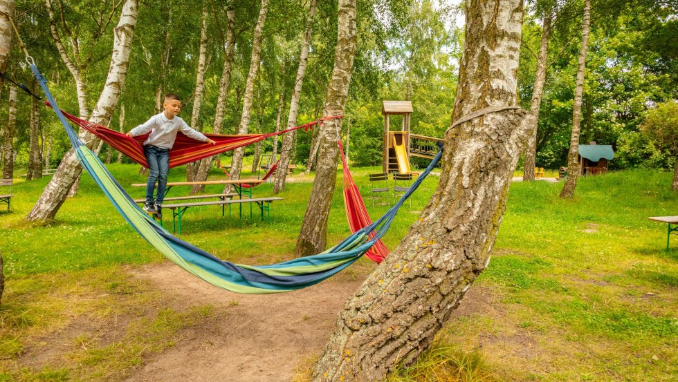 Biertuin bij Hotel Ostseeland met kinderspeelplaats en ligweide, © Hotel Ostseeland Biertuin bij Hotel Ostseeland met kinderspeelplaats en ligweide, © Hotel Ostseeland