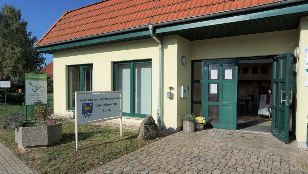 Touristisches Informations- und Gemeindezentrum Zierow // © Touristisches Informations- und Gemeindezentrum Zierow Touristisches Informations- und Gemeindezentrum Zierow // © Touristisches Informations- und Gemeindezentrum Zierow