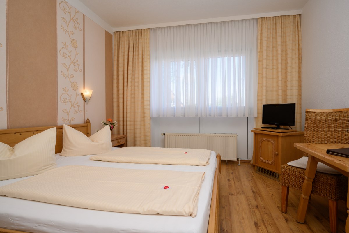 Doppelzimmer im Landhaus Nienhagen // &copy; Landhaus Nienhagen