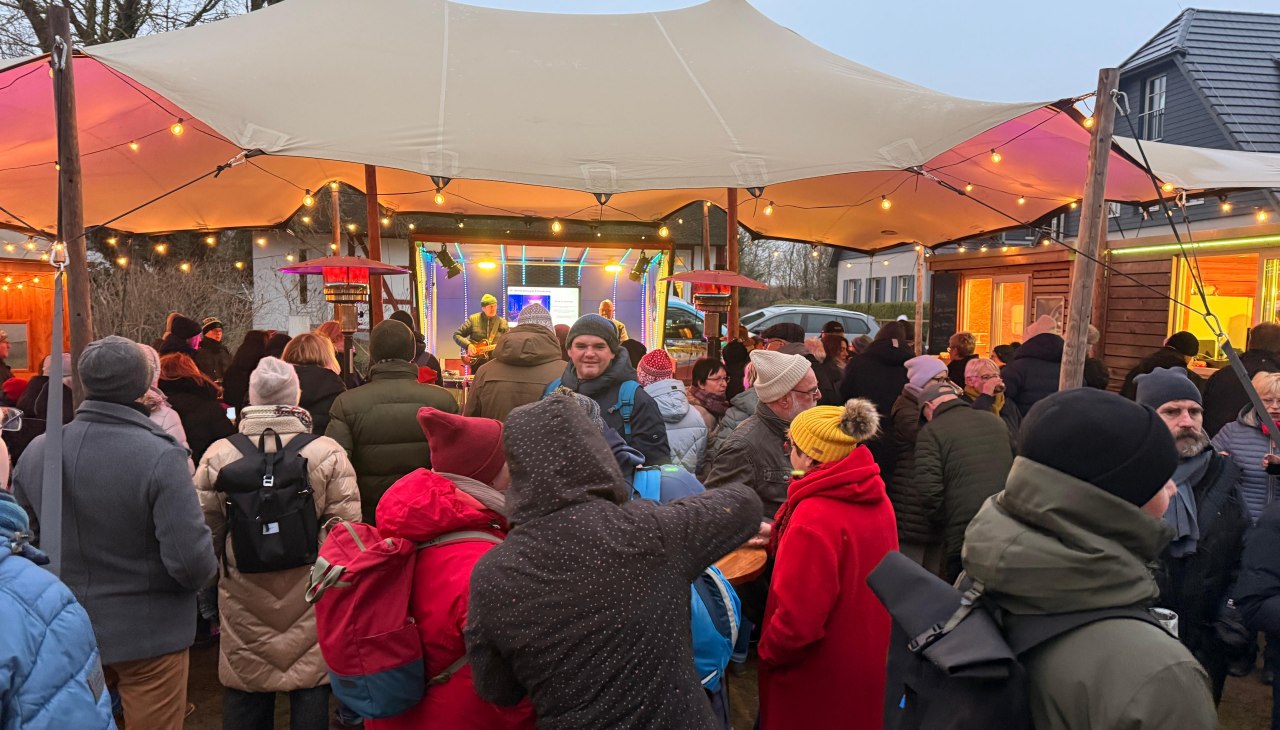 Wintervergnügen in Ahrenshoop, © Kurverwaltung Ahrenshoop Wintervergnügen in Ahrenshoop, © Kurverwaltung Ahrenshoop