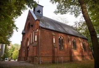 Die Kirche steht auf der Paulshöhe. // © Frank Burger Die Kirche steht auf der Paulshöhe. // © Frank Burger