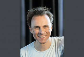 Ein Portr&auml;t vom Schauspieler Felix Meusel. // &copy; Peter van Heesen