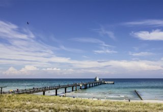 Gästemagnet an der Ostsee - die Zingster Seebrücke. // © Sarah Kunze Gästemagnet an der Ostsee - die Zingster Seebrücke. // © Sarah Kunze