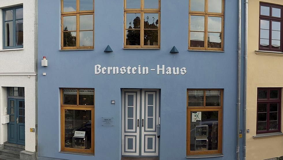 Das Geschäft in der Altstadt // © Bernsteinhaus Das Geschäft in der Altstadt // © Bernsteinhaus