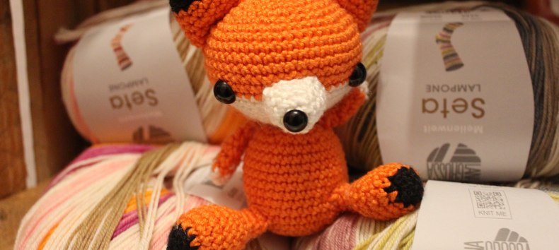 Fuchs, geh&auml;kelt, &copy; Jutta Meier