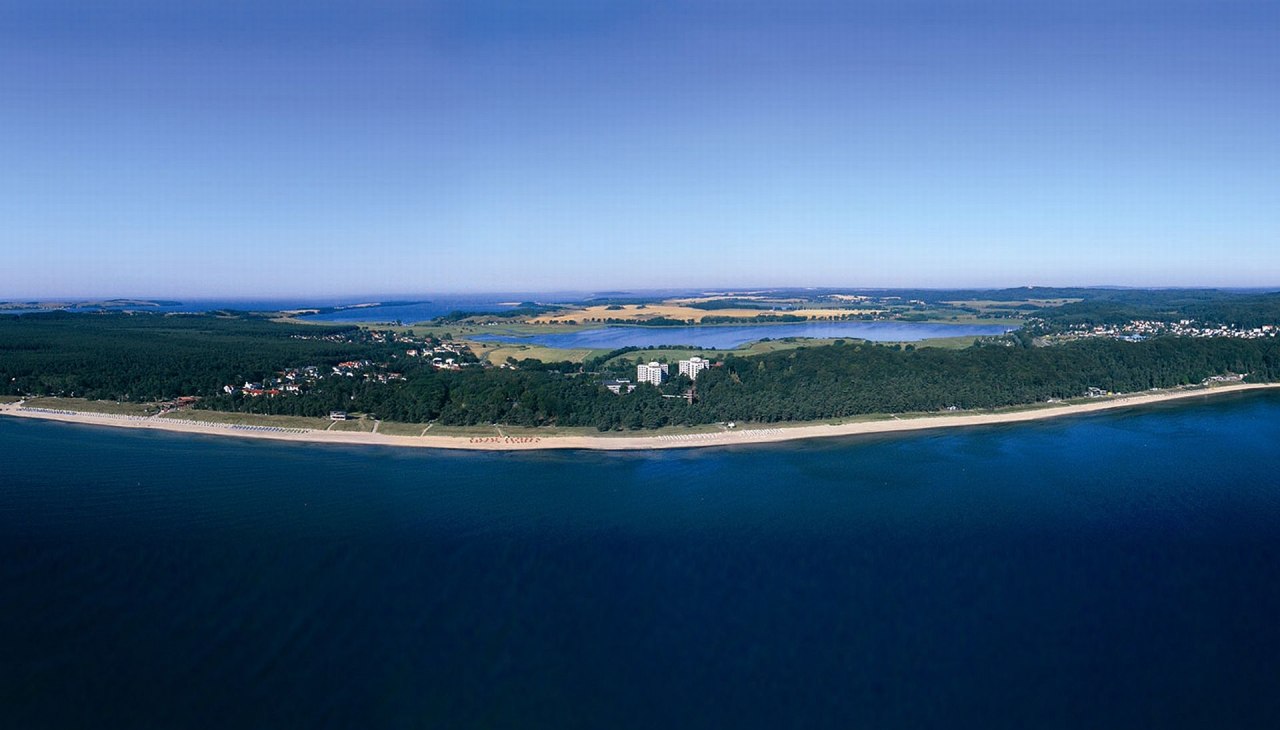 Luftansicht Cliff Hotel R&uuml;gen, &copy; Cliff Hotel R&uuml;gen