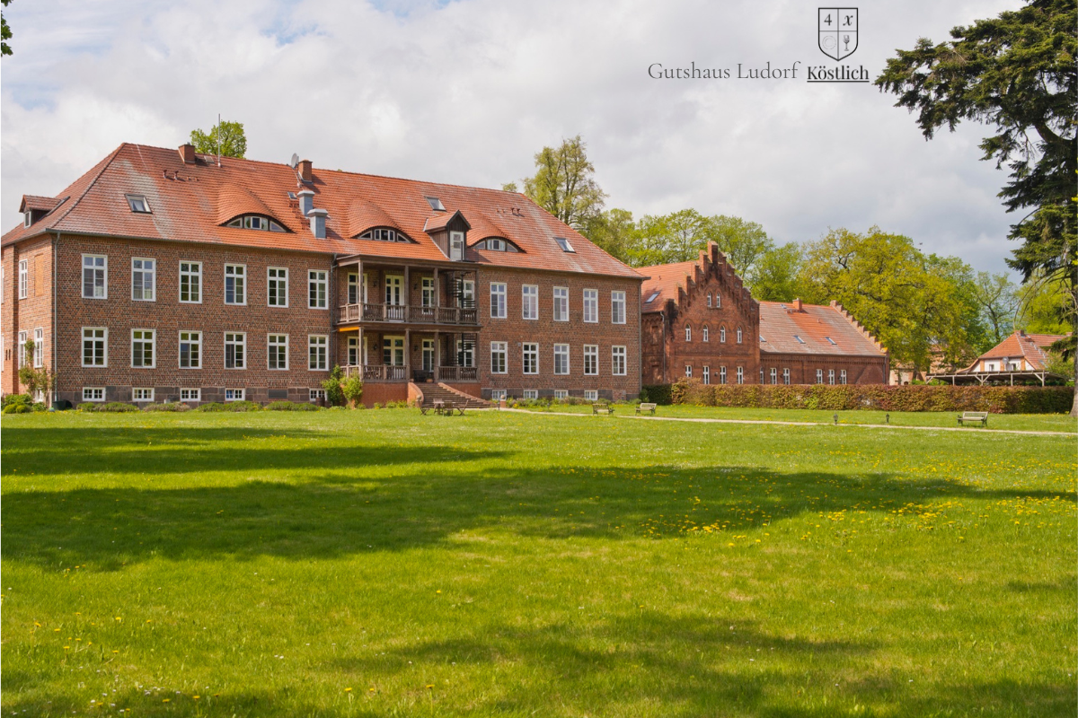 &copy; achtenhagen