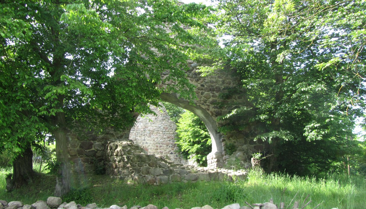 26-08-01 Ein malerischer Spaziergang, GMZ, © C 26-08-01 Ein malerischer Spaziergang, GMZ, © C
