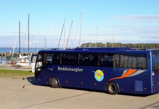 Busfahrten zu Veranstaltungs-Highlights in MV: u.a. auch zu den Störtebeker-Festspielen auf der Insel Rügen // © Boddensegler Busfahrten zu Veranstaltungs-Highlights in MV: u.a. auch zu den Störtebeker-Festspielen auf der Insel Rügen // © Boddensegler