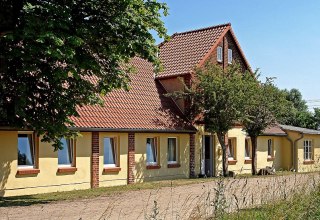 Das Jugendgästehaus Neusehland liegt in dörflicher Idylle ... // © Alte Schule e.V. Das Jugendgästehaus Neusehland liegt in dörflicher Idylle ... // © Alte Schule e.V.