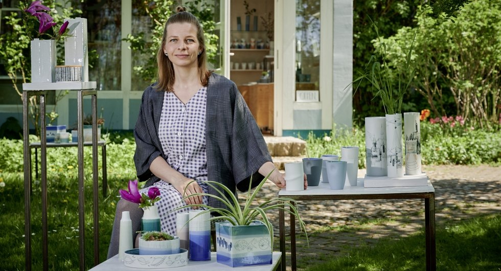 Lisa Kaufmann vor ihrem Porzellanstudio in Glashagen, &copy; Thomas H&auml;ntzschel, Nordlicht