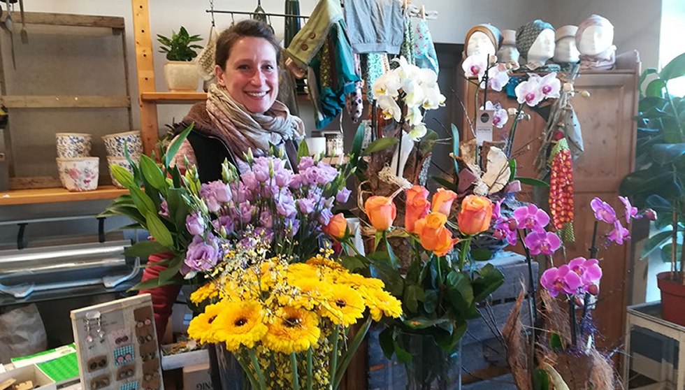 Auch im Sortiment im LADEN: Pflanzen, Gemüse und Blumen des Gartenbaubetriebes DAMASCHKE // © Kölzower Hirschagrten Auch im Sortiment im LADEN: Pflanzen, Gemüse und Blumen des Gartenbaubetriebes DAMASCHKE // © Kölzower Hirschagrten