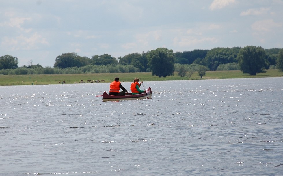 Auf dem Wasser die Stille genießen. // © Gabriele Skorupski Auf dem Wasser die Stille genießen. // © Gabriele Skorupski