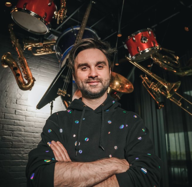 Dr. Pop : Hitverd&auml;chtig &ndash; Die Musik-Comedy-Stand-up-Show! // &copy; Moritz &rsaquo;Mumpi&lsaquo; K&uuml;nster