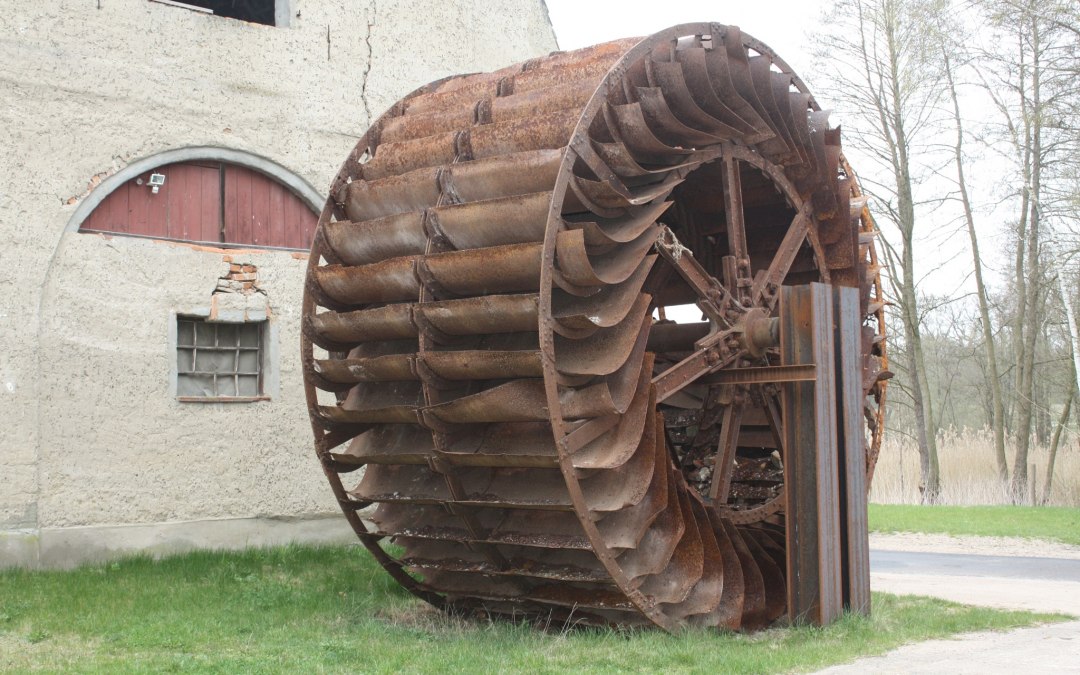 Altes M&uuml;hlenrad an der Fleether M&uuml;hle, &copy; Touristinformationen Wesenberg & Mirow, Mecklenburgische Kleinseenplatte