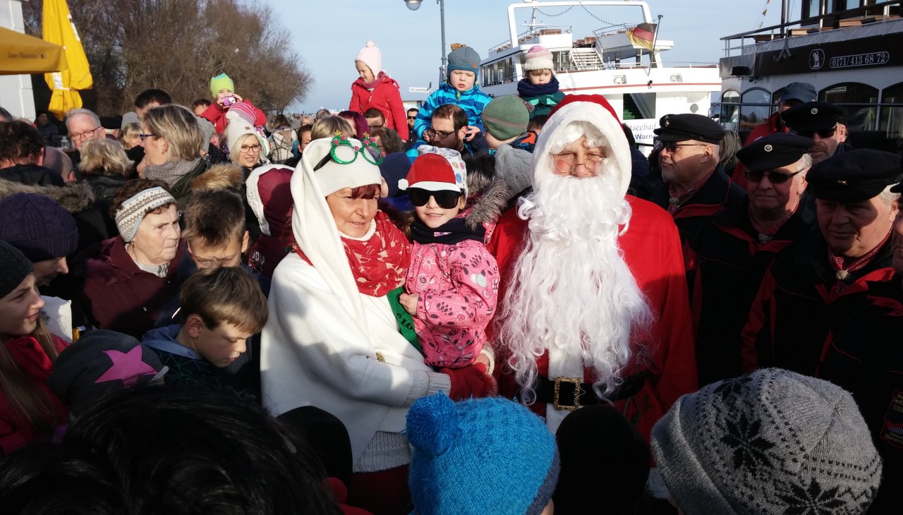 weihnachtliche-bescherung5, &copy; TZRW