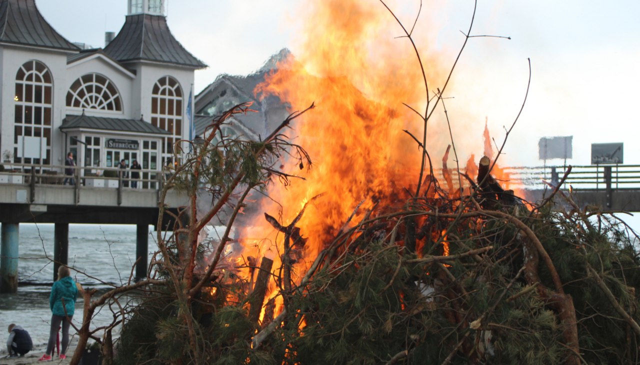 Osterfeuer, © kv Osterfeuer, © kv