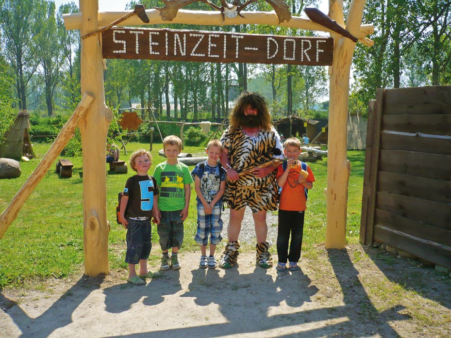 Steinzeitdorf, © Marcel Kunkel Steinzeitdorf, © Marcel Kunkel