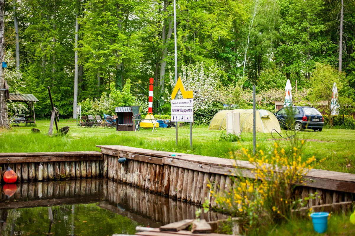 Der Wasserwanderrastplatz Kuppentin an der Elde, auch bekannt als Bermudadreieck // © Heike Eickholt Der Wasserwanderrastplatz Kuppentin an der Elde, auch bekannt als Bermudadreieck // © Heike Eickholt