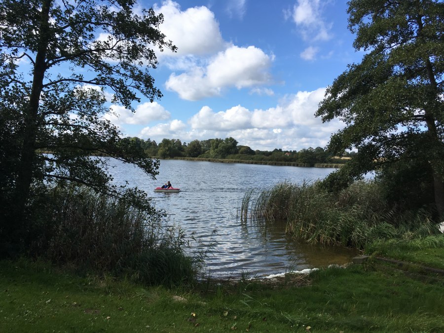 Baden, Angeln, Bootfahren ..., &copy; Christin Hannemann