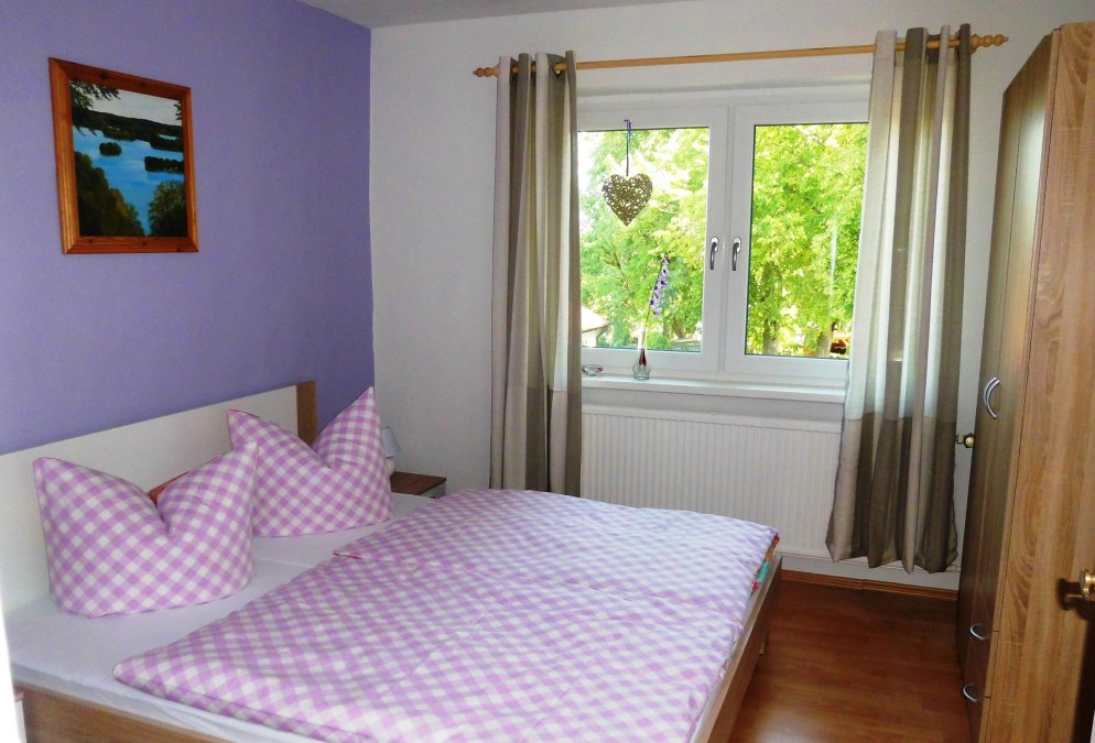 Schlafzimmer, &copy; R. Griesbach