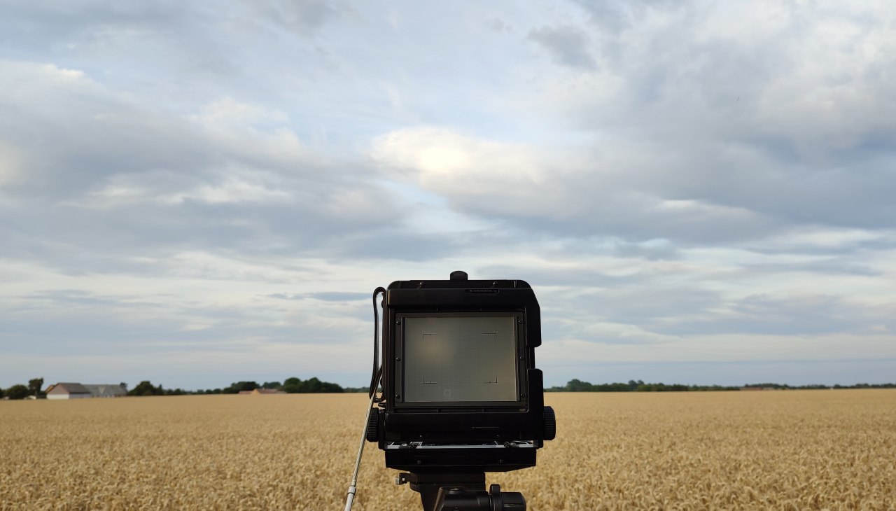 Vom Smartphone &uuml;ber die Digitalkamera bis zur analogen Gro&szlig;formatkamera - wir zeigen wie damit stimmungsvolle und professionelle Bilder gelingen., &copy; Fotoschule Greifswald