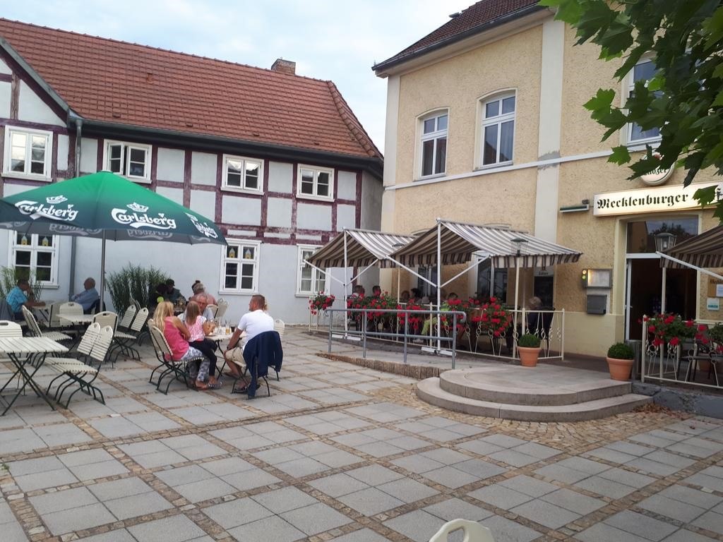 &copy; Hotel Mecklenburger Hof