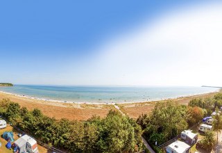 Camping direkt am Wasser, © Claas Abraham Camping direkt am Wasser, © Claas Abraham